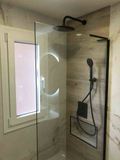 image-slider-with-thumbnail5.jpeg